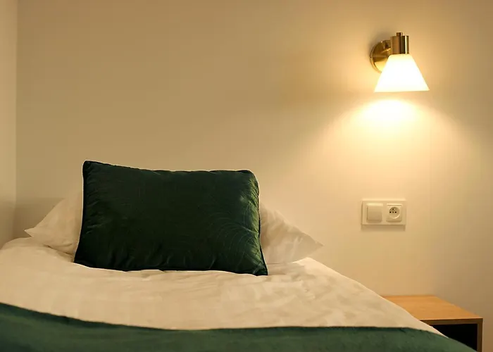 Dom Caloroczny Sudeckie Wzgorze ファームステイ *